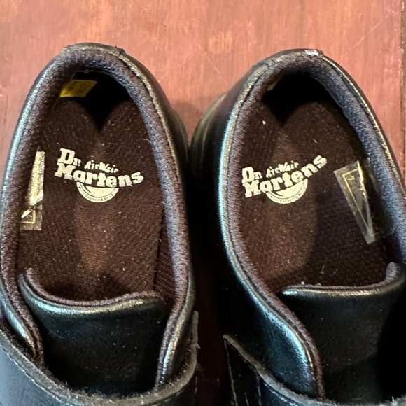 Kids Dr. Martens Black Leather Shoes, size 10UK/9US - New Without Box - Picture 3 of 7